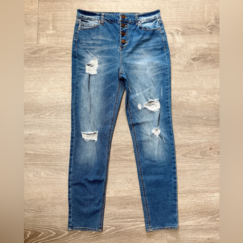 •SAPPHIRE INK• DISTRESSED SKINNY JEANS